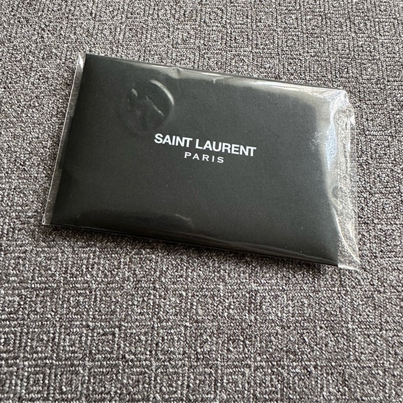 YSL ENVELOPE MEDIUM IN QUILTED GRAIN DE POUDRE EMBOSSED LEATHER - Picture 11 of 11